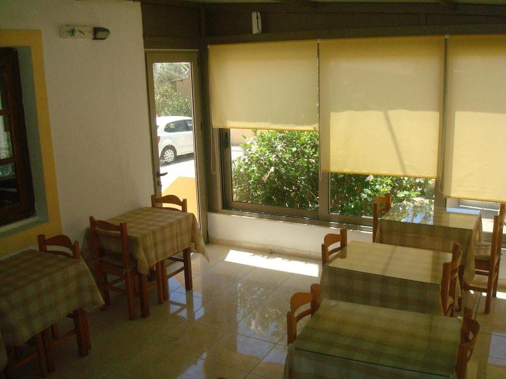 Hotel Aghas Paleochora Luaran gambar